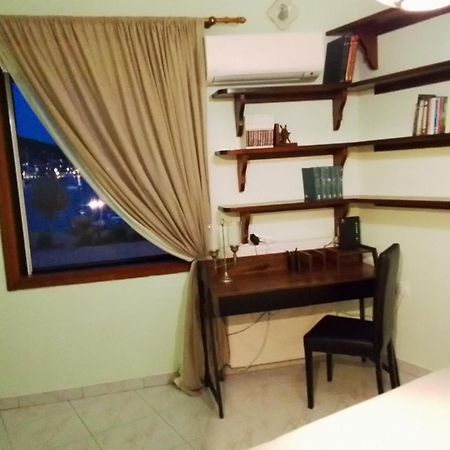 Liberty Porosview Apartement Galatás Eksteriør bilde