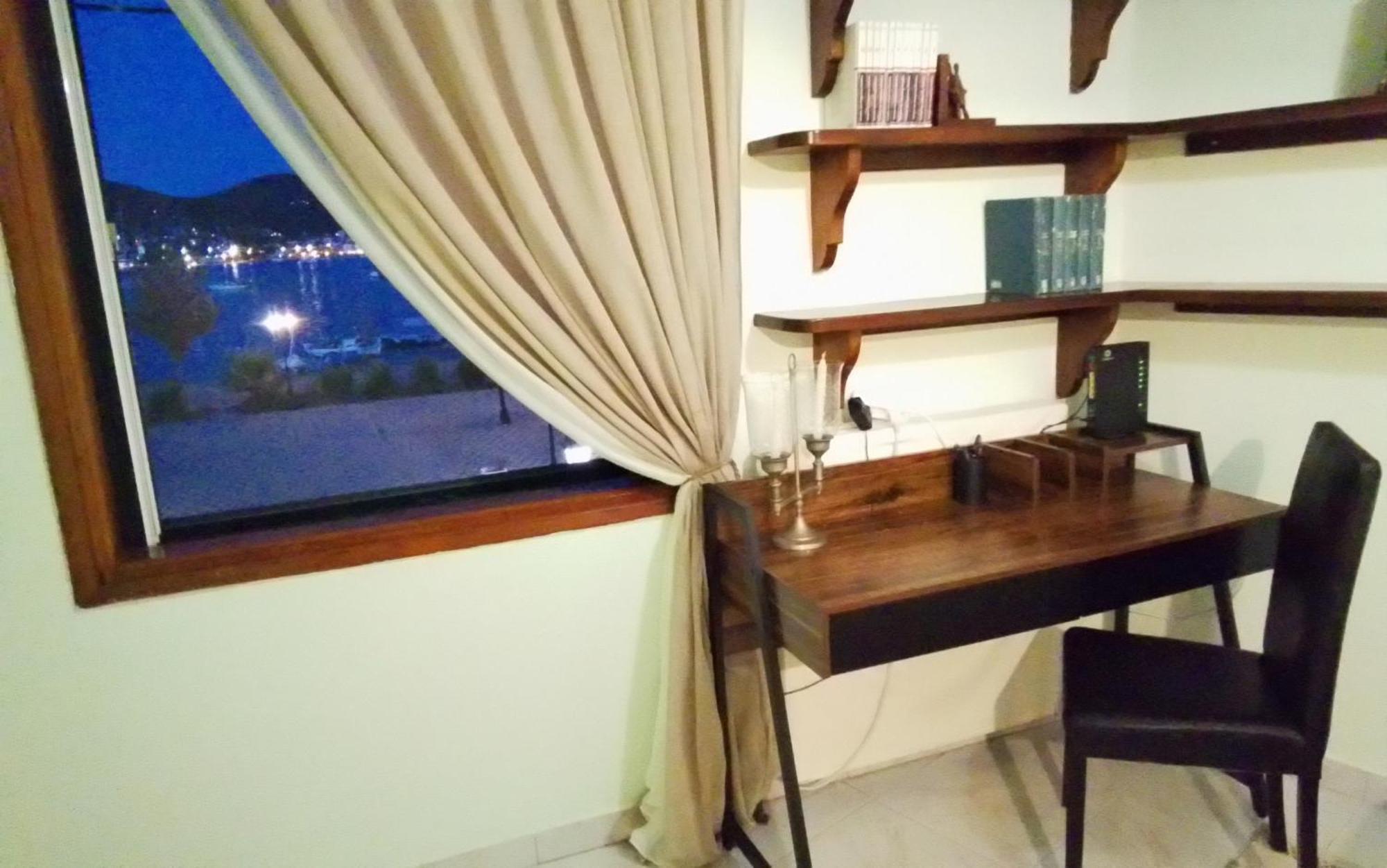 Liberty Porosview Apartement Galatás Eksteriør bilde