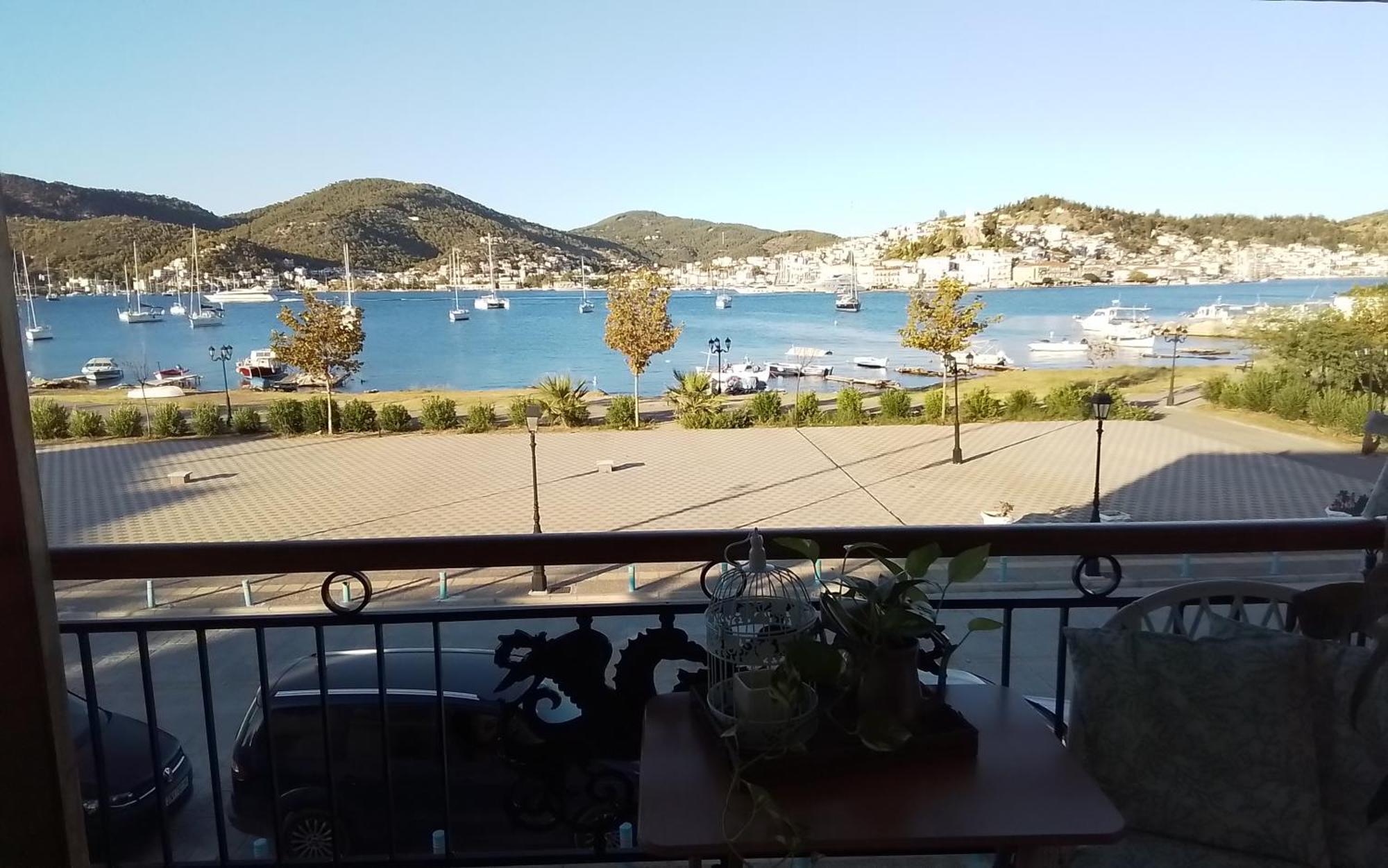 Liberty Porosview Apartement Galatás Eksteriør bilde