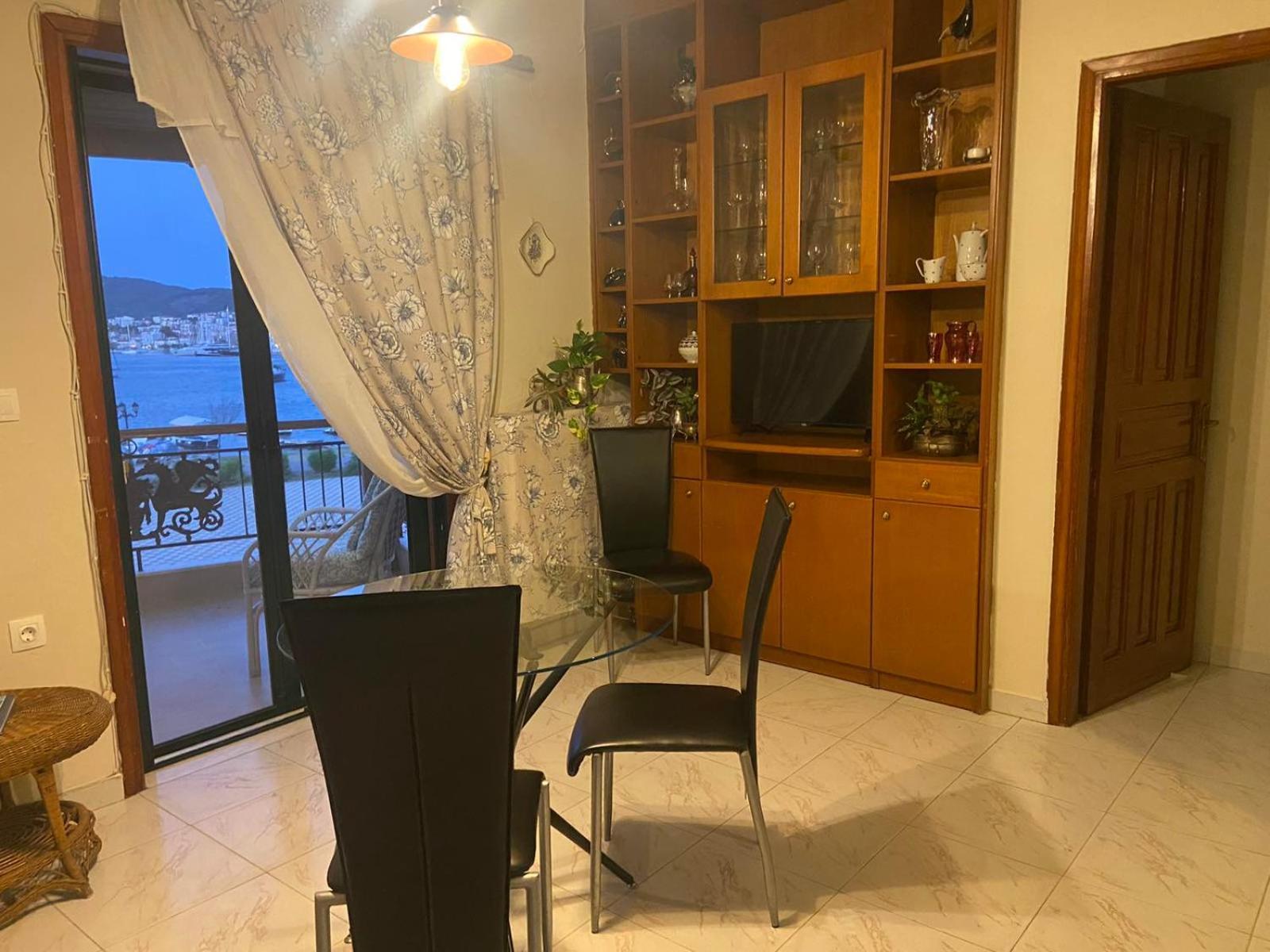 Liberty Porosview Apartement Galatás Eksteriør bilde